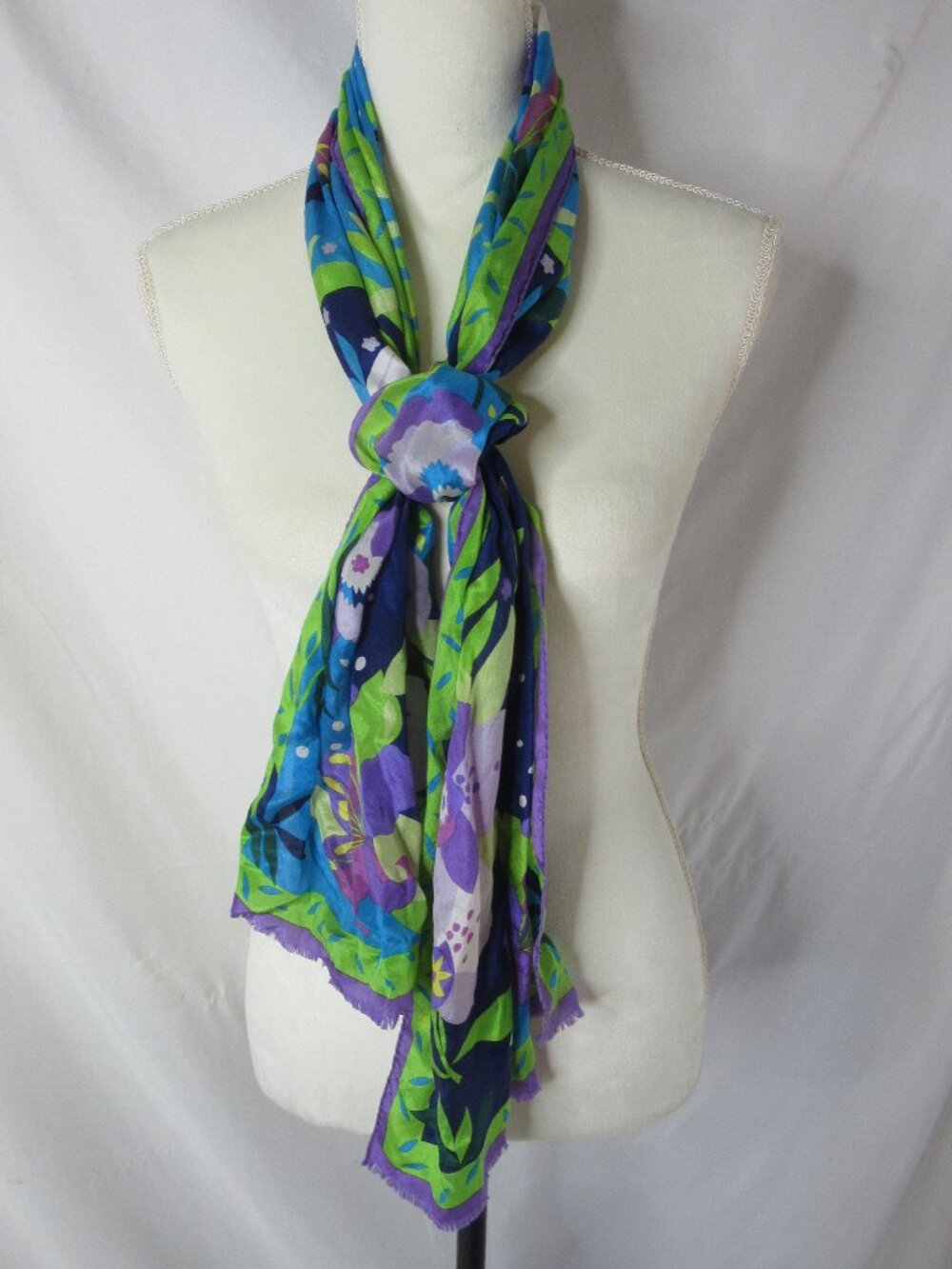 Oscar de la Renta Vintage Scarf Purple Green Floral Silk Classic 15.5" x 60.5"